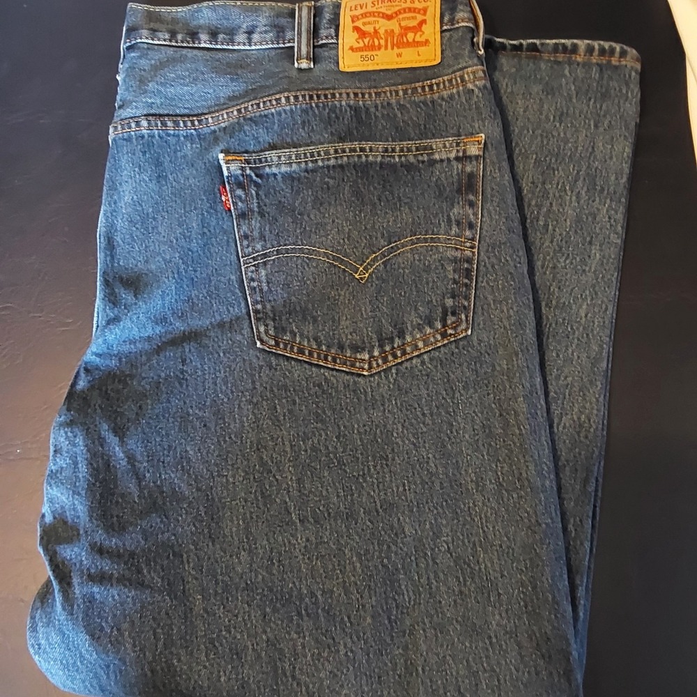 Levi's 550 Jeans Mens 46x30 Blue Cotton Denim Dark wash Relaxed Fit